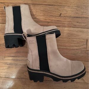 Sorel Women's Beige Ankle Booties